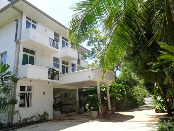 Nooit Gedacht Holiday Resort Unawatuna Exteriör bild