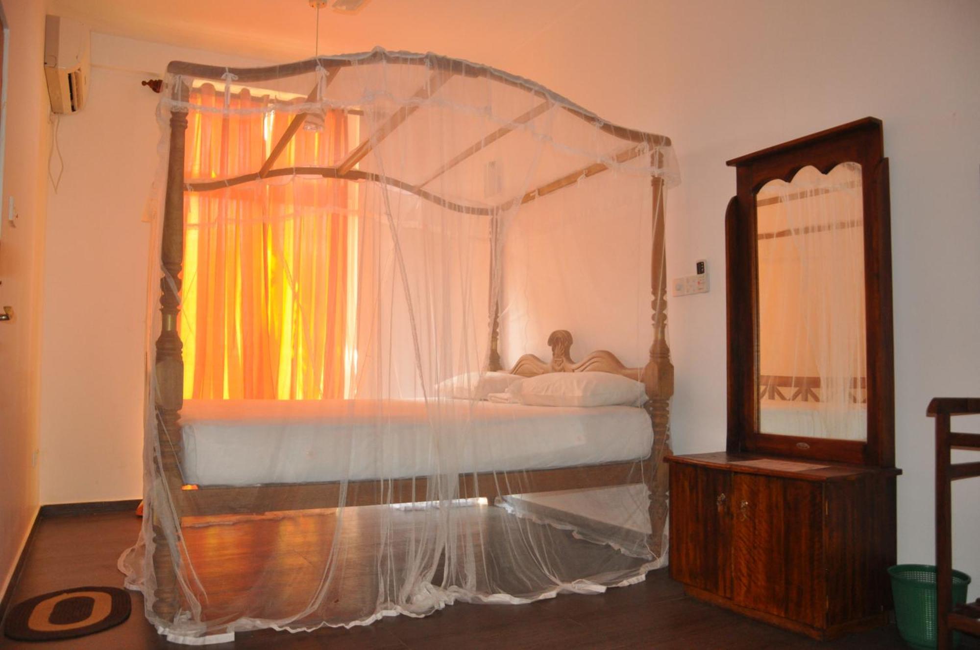 Nooit Gedacht Holiday Resort Unawatuna Rum bild